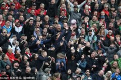 欧洲夏季转会窗口：顶级俱乐部应对高昂费用与策略解析